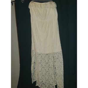 Beautiful lace maxi dress